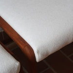 Paire de chaises Baumann modèle Bémol en bois foncé finition mate avec assise retapissée en bouclette écru.
