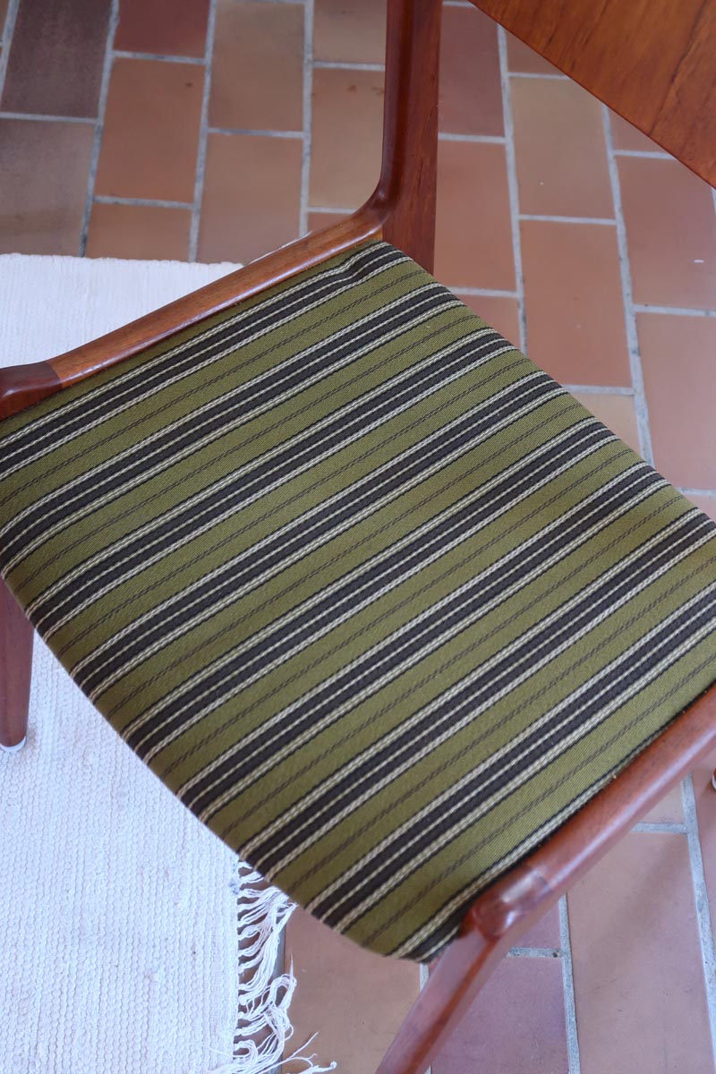 4 chaises erik buch P E Jorgensen Farso Stolefabrik roche bobois mid-century teck vert vintage danois danemark