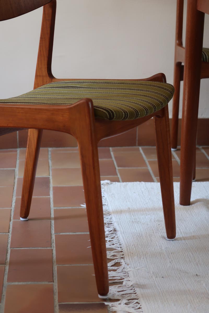 4 chaises erik buch P E Jorgensen Farso Stolefabrik roche bobois mid-century teck vert vintage danois danemark