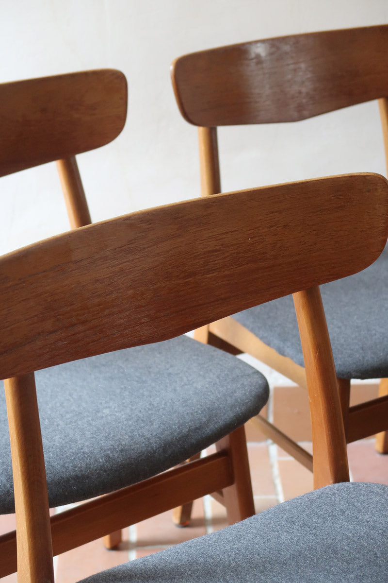 Quatre chaises danoises Farstrup en teck avec assise tapissée, design années 60