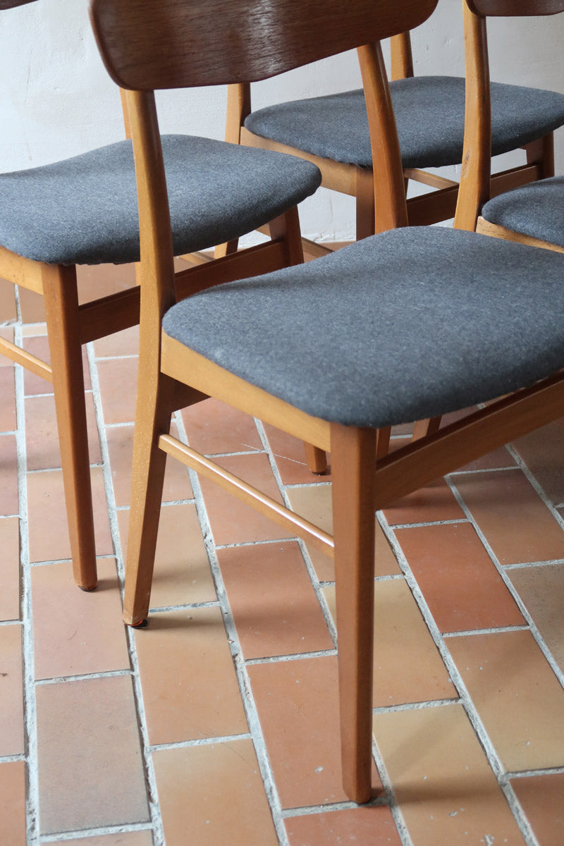 Quatre chaises danoises Farstrup en teck avec assise tapissée, design années 60