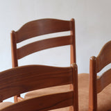 Lot de 4 chaises scandinaves en teck années 60 avec assises retapissées tissu terracotta