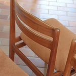 Lot de 4 chaises scandinaves en teck années 60 avec assises retapissées tissu terracotta