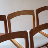 Six chaises danoises en bois massif des années 60 avec assises crème, ensemble scandinave vintage