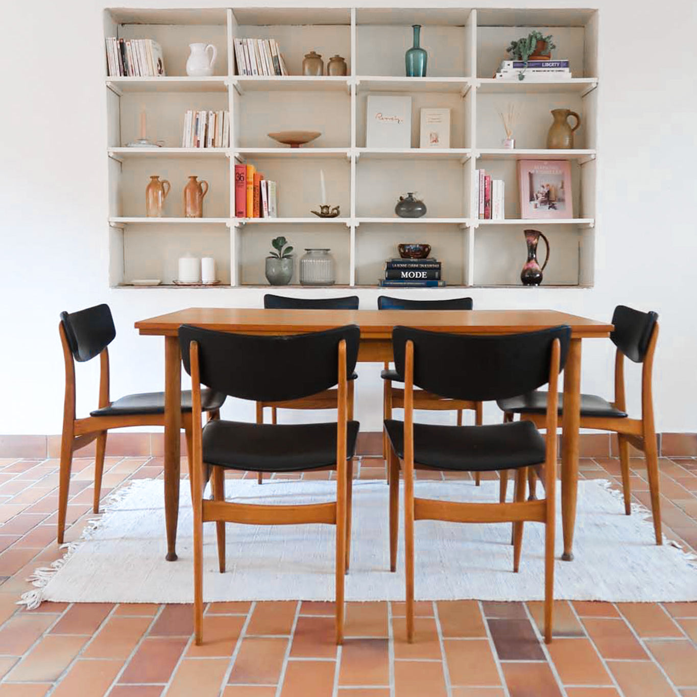 6 chaises scandinave vintage skaï noir pieds compas années 60