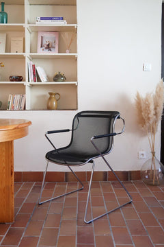 Chaise fauteuil Penelope Charles Pollock Anonima Castelli mid-century design chrome fil acier annees 80 treillis metallique 