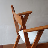 Paire de fauteuils vintage en bois et assise retapissée — années 60