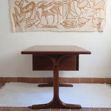 Bureau scandinave en teck — années 60