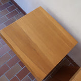 Gueridon en chêne massif — années 60 (2 dispos)