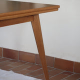Table à manger scandinave extensible en placage de chêne — années 60