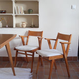 Paire de fauteuils vintage en bois et assise retapissée — années 60