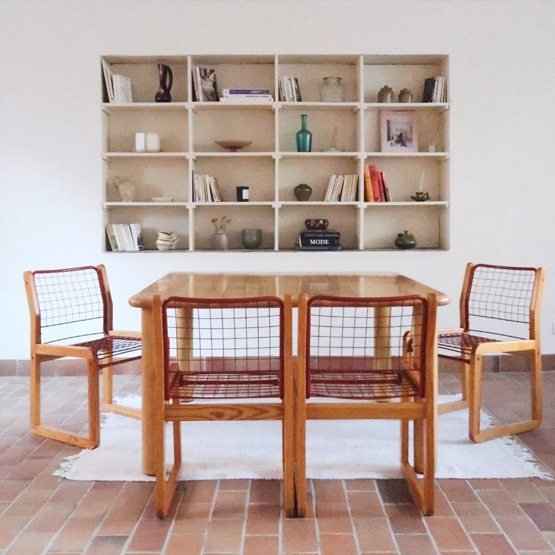 Quatre chaises Sälen par Knut Hagberg pour IKEA, structure en pin massif et treillis métallique laqué, design scandinave des années 1980.