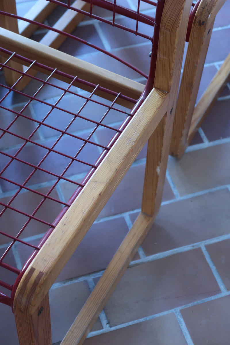 Quatre chaises Sälen par Knut Hagberg pour IKEA, structure en pin massif et treillis métallique laqué, design scandinave des années 1980.