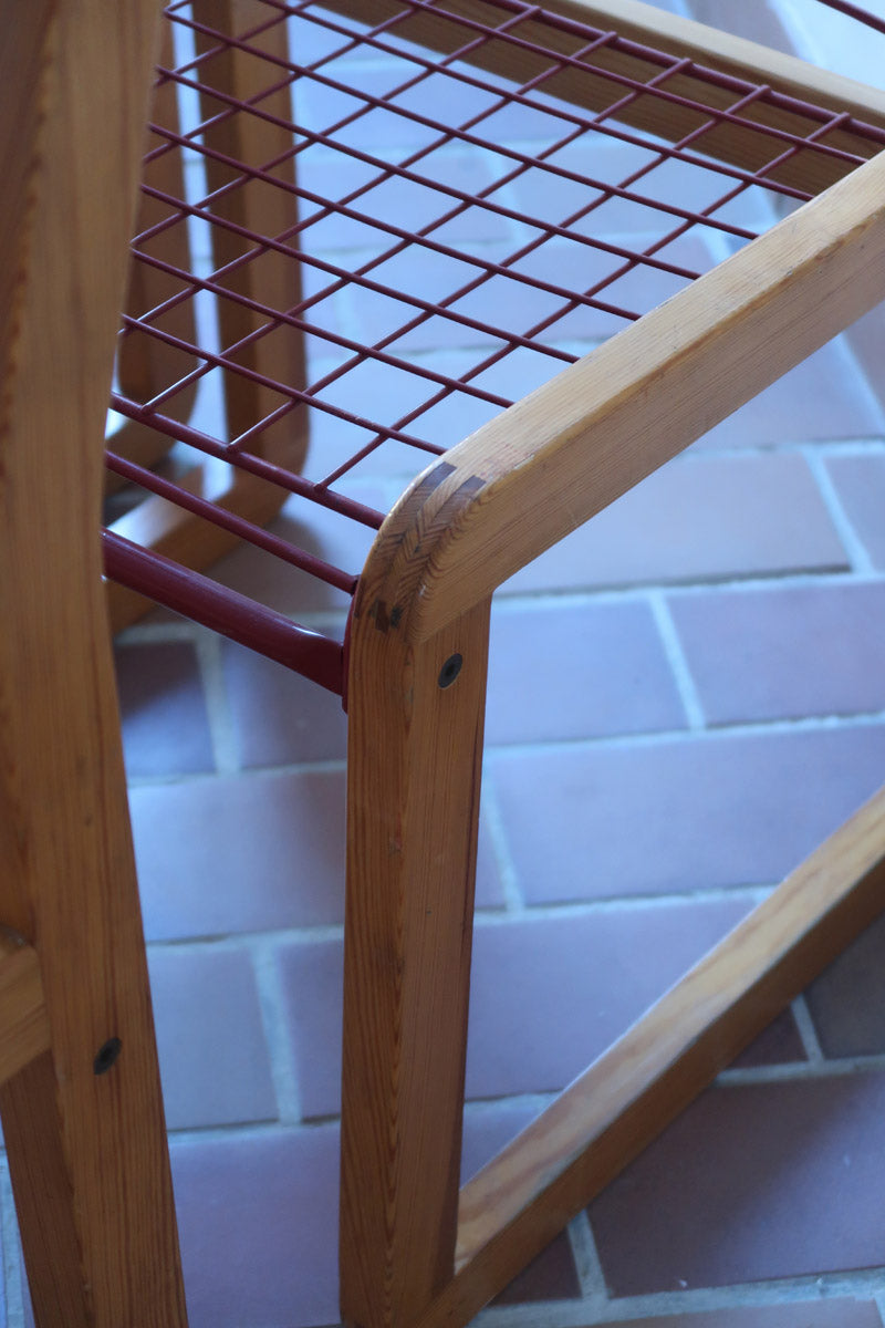 Quatre chaises Sälen par Knut Hagberg pour IKEA, structure en pin massif et treillis métallique laqué, design scandinave des années 1980.