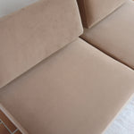 Banquette convertible vintage années 50-60, bâti bois, supports de dossier tube chromé cintré, velours taupe, tiroir de rangement