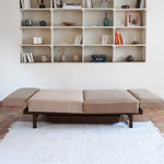 Banquette convertible vintage années 50-60, bâti bois, supports de dossier tube chromé cintré, velours taupe, tiroir de rangement