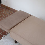Banquette convertible vintage années 50-60, bâti bois, supports de dossier tube chromé cintré, velours taupe, tiroir de rangement