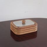 Boîte à condiments scandinave teck cannelé années 60, angles arrondis, cinq cannelures horizontales, couvercle inox amovible bouton bois sphérique, danois