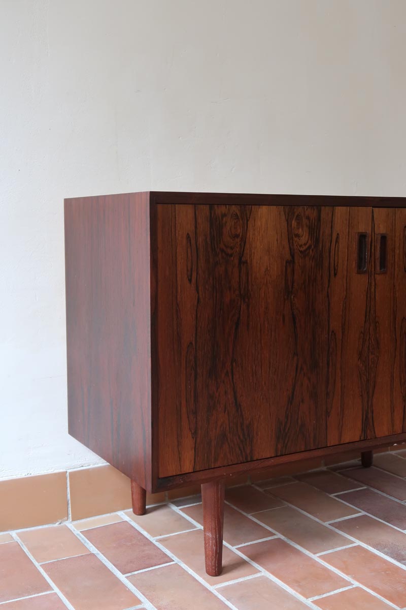 buffet scandinave en palissandre danemark années 60 design danois vintage