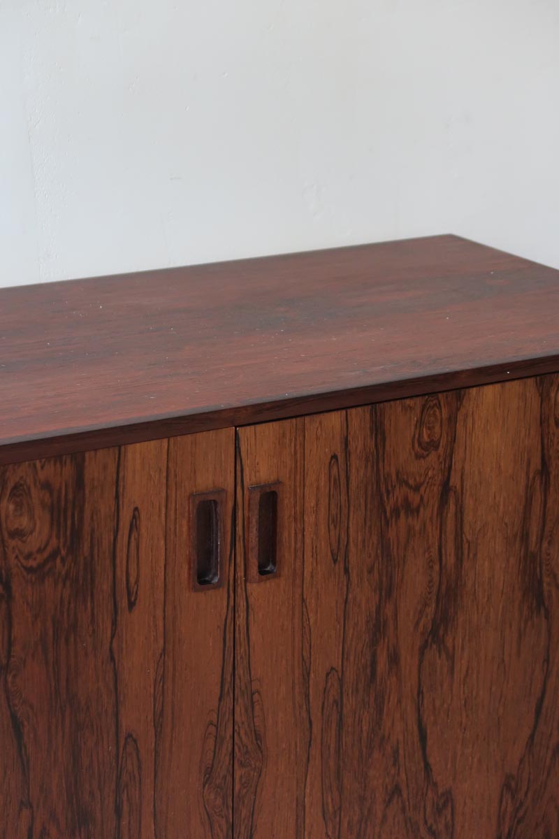 buffet scandinave en palissandre danemark années 60 design danois vintage