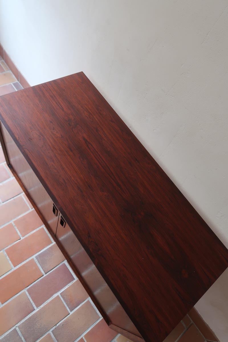 buffet scandinave en palissandre danemark années 60 design danois vintage