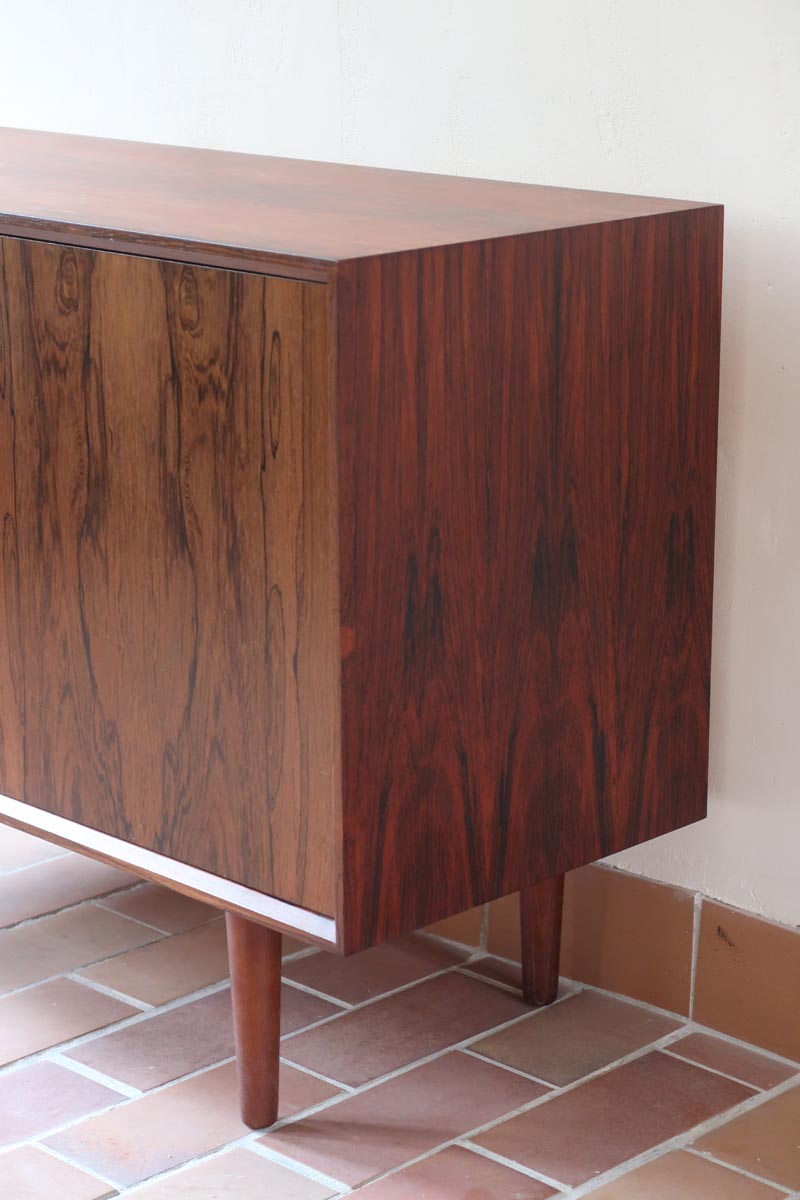 buffet scandinave en palissandre danemark années 60 design danois vintage