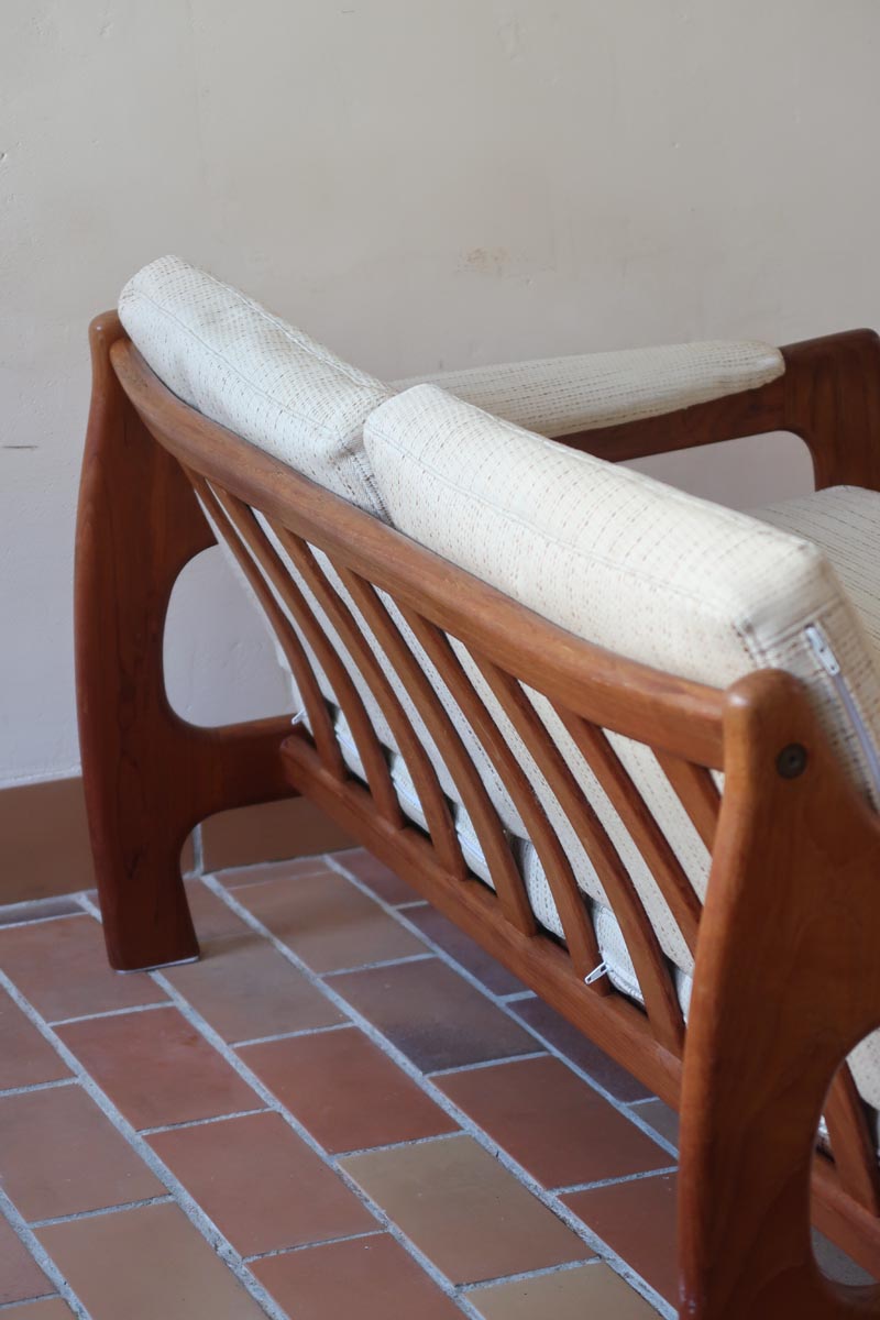 Canapé scandinave 2 places en teck – design nordique années 60/70