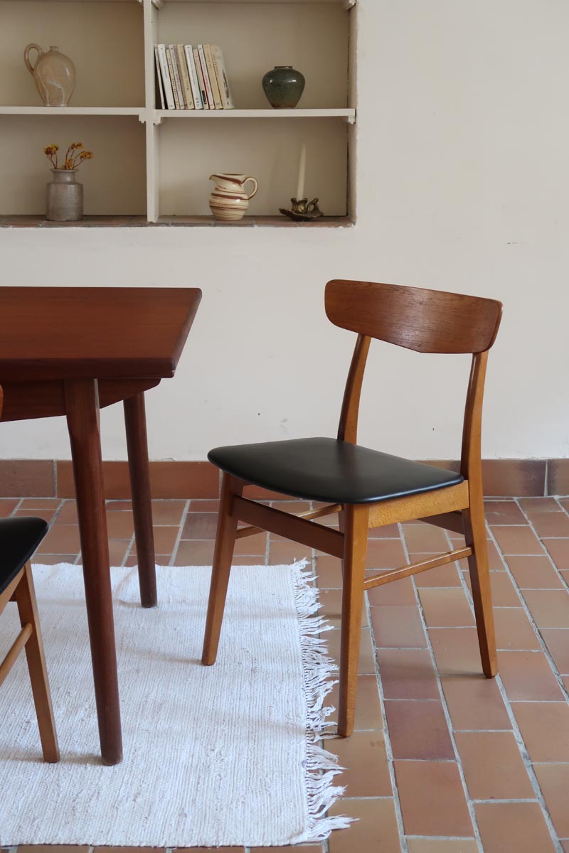 chaise-farstrup-scandinave-vintage-teck-assise-noire