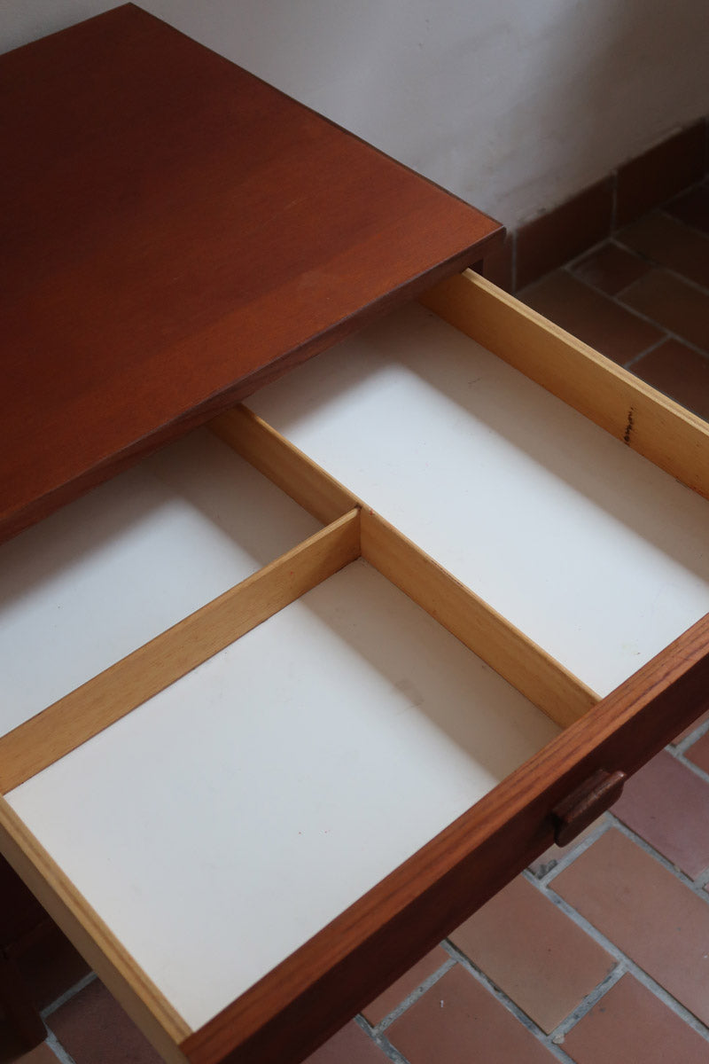 Commode Ulferts en teck des années 60 avec quatre tiroirs et poignées intégrées