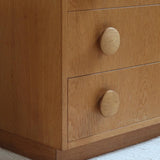 commode scandinave chêne clair poignées rondes danemark années 70 design nordique