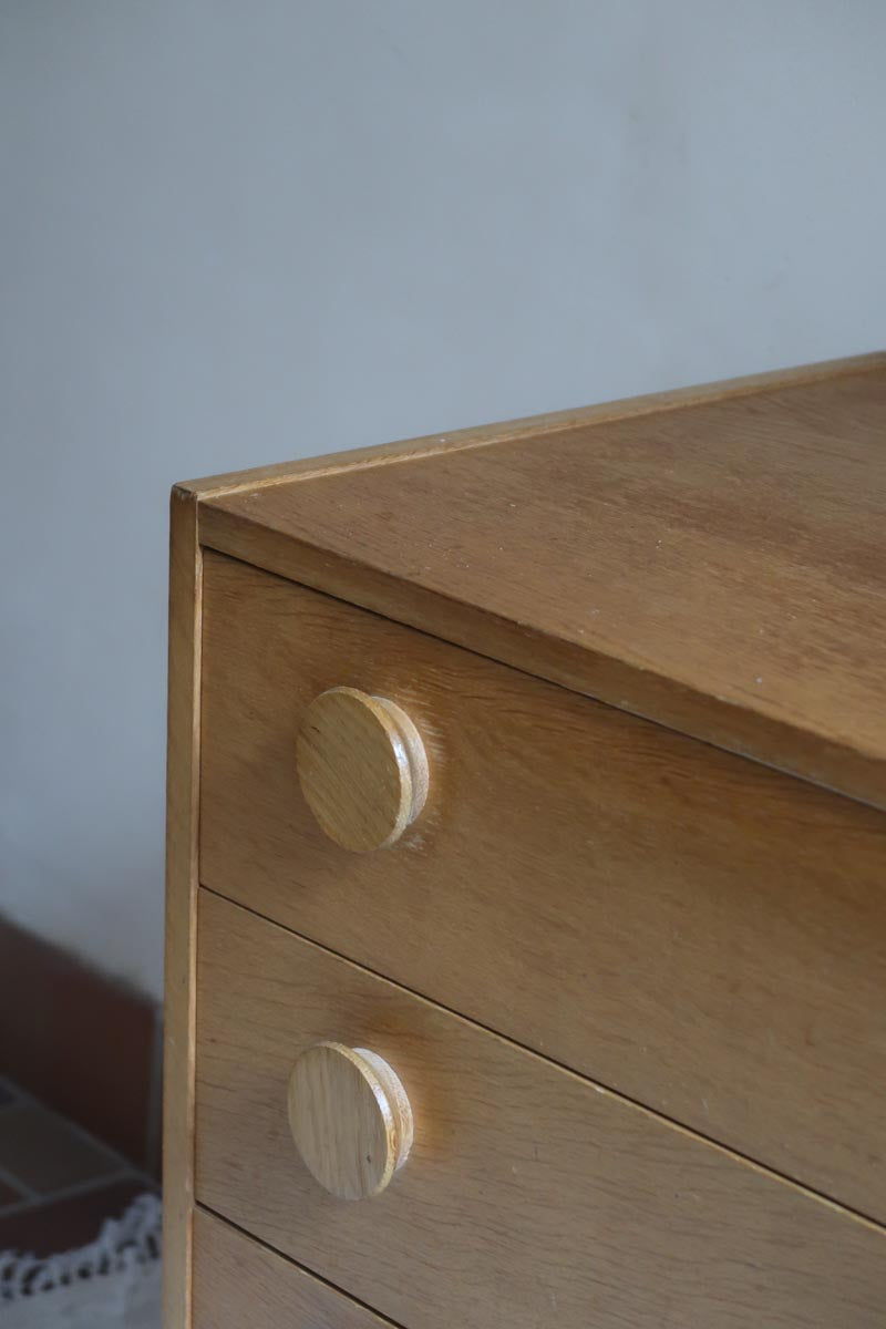 commode scandinave chêne clair mélaminé blanc années 70 design nordique vintage