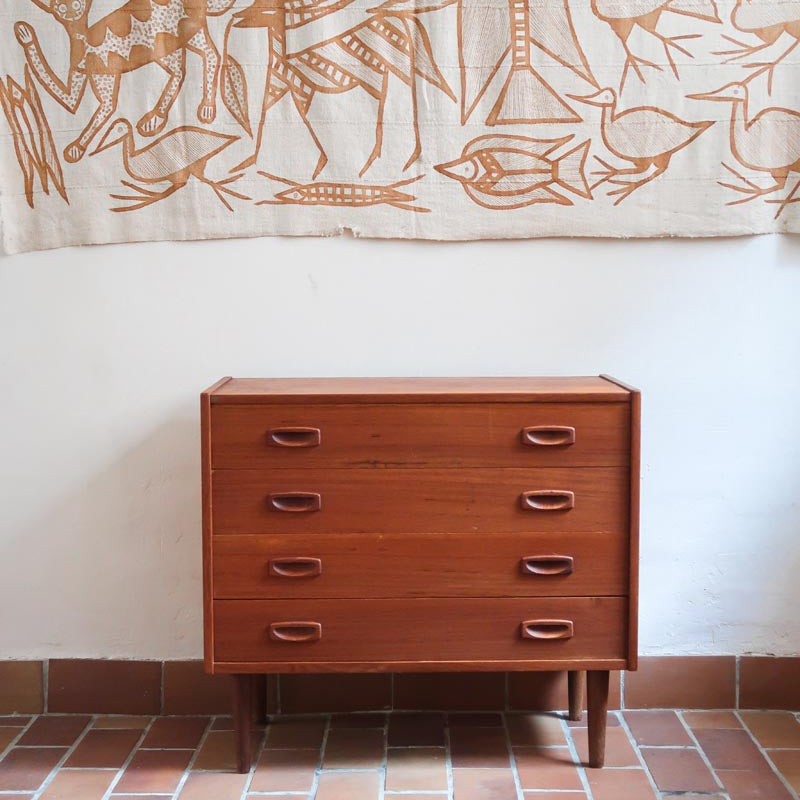commode scandinave teck poignées intégrées danemark années 60 design nordique vintage