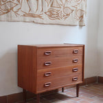 commode scandinave teck poignées intégrées danemark années 60 design nordique vintage