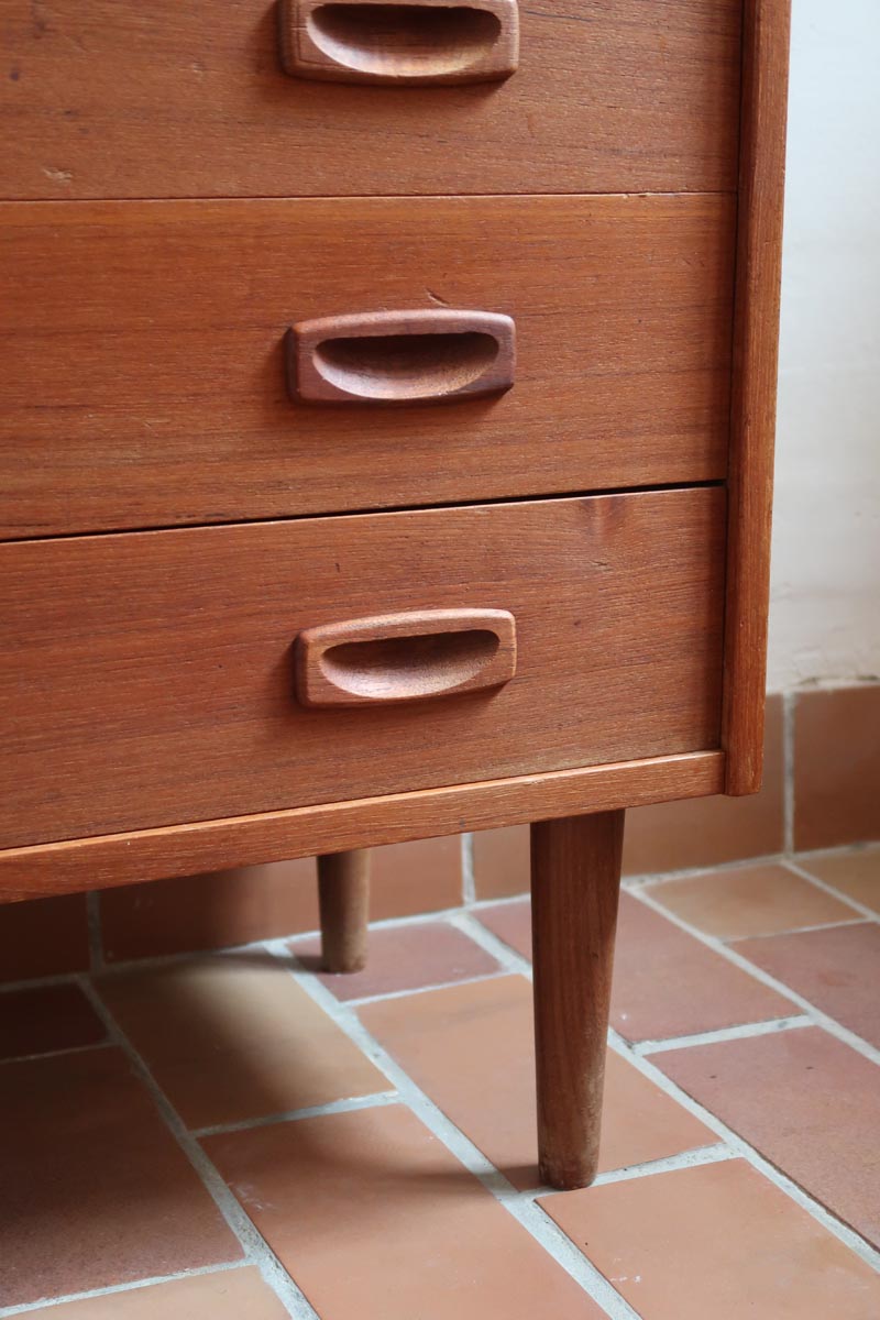commode scandinave teck poignées intégrées danemark années 60 design nordique vintage