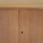 Enfilade mid-century en chêne clair WK Möbel années 60, 4 tiroirs et 2 portes coulissantes, socle plein, design allemand