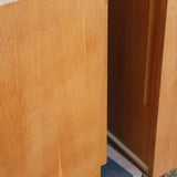 Enfilade mid-century en chêne clair WK Möbel années 60, 4 tiroirs et 2 portes coulissantes, socle plein, design allemand