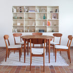 Suite de 6 chaises scandinaves vintage années 60, dossier galbé en teck, structure hêtre, assises retapissées en bouclette blanche