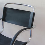 Fauteuil cantilever vintage chrome skaï noir – style Bauhaus