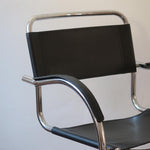Fauteuil cantilever vintage chrome skaï noir – style Bauhaus