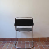 Fauteuil cantilever vintage chrome skaï noir – style Bauhaus