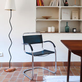 Fauteuil cantilever vintage chrome skaï noir – style Bauhaus