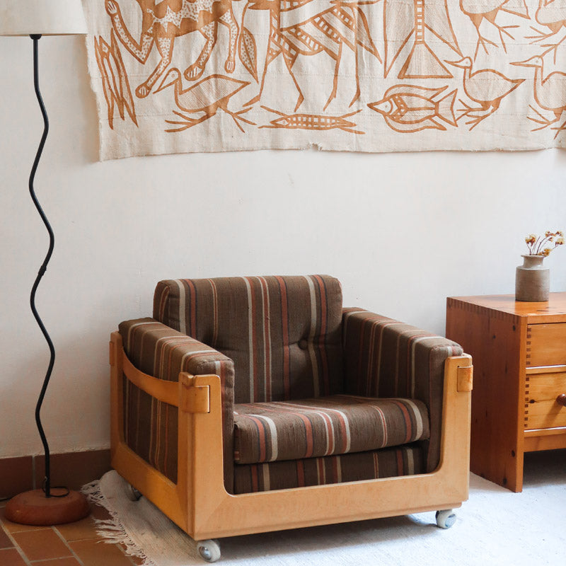 Fauteuil moderniste architectural bois massif cuir 70's (2 dispos)