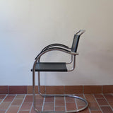 Fauteuil cantilever vintage acier chromé skaï noir – style Bauhaus