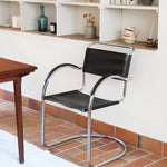 Fauteuil cantilever vintage acier chromé skaï noir – style Bauhaus