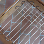 Fauteuil danois vintage en bois sculpté avec assise vert olive, design organique des années 60.