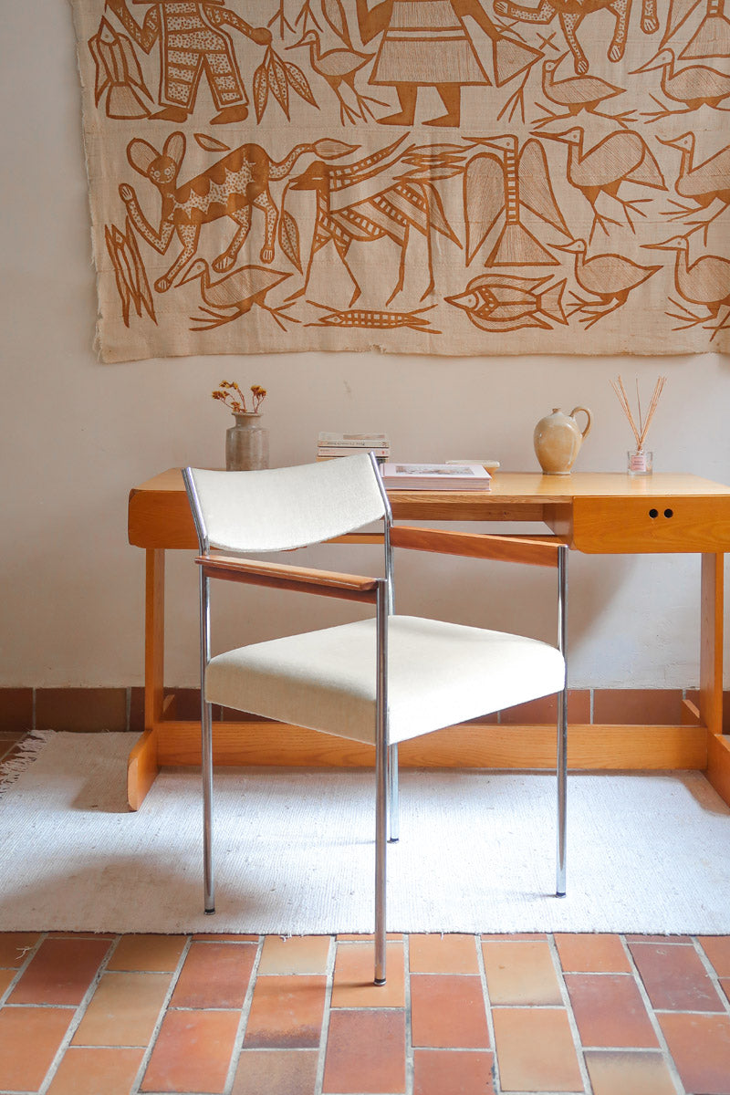 Fauteuil moderniste vintage en métal chromé et bois avec assise beige signé Noblef Bandixen pour Kusch & Co.