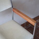 Fauteuil moderniste vintage en métal chromé et bois avec assise beige signé Noblef Bandixen pour Kusch & Co.