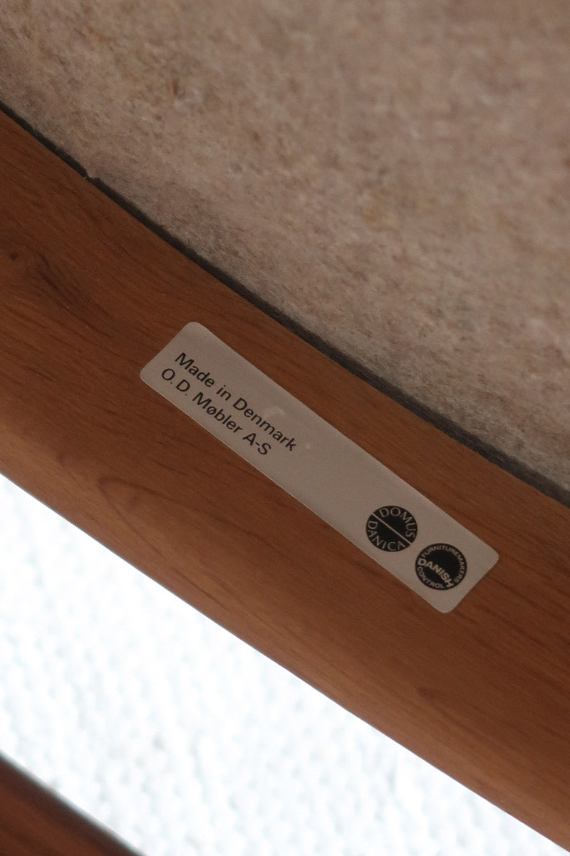 fauteuil danois en teck et cuir noir Erik Buch pour O.D. Møbler années 60 design scandinave