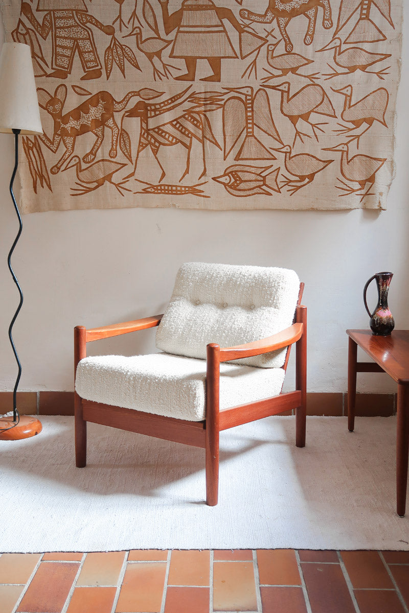 fauteuil scandinave en teck bouclette écrue attribué à børge jensen & sønner danemark années 60