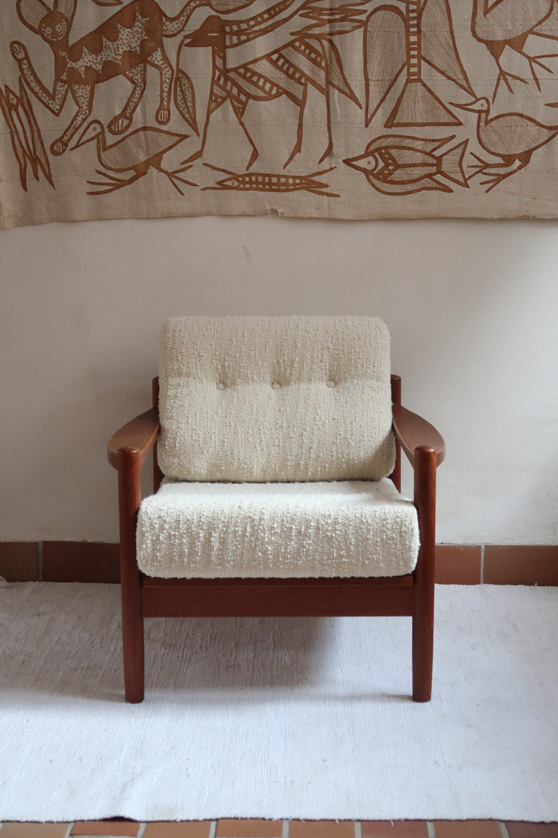 fauteuil scandinave en teck bouclette écrue attribué à børge jensen & sønner danemark années 60